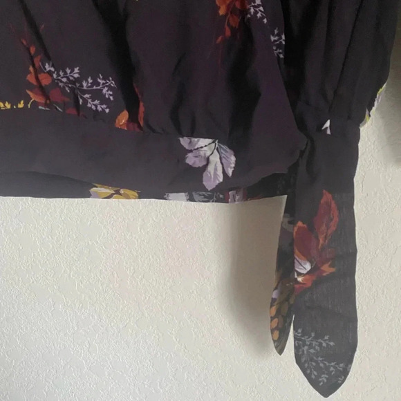 Madewelll Wrap Floral Cropped Boho Top Blooming Oasis Harvest Dark Eggplant XXS - Picture 6 of 9